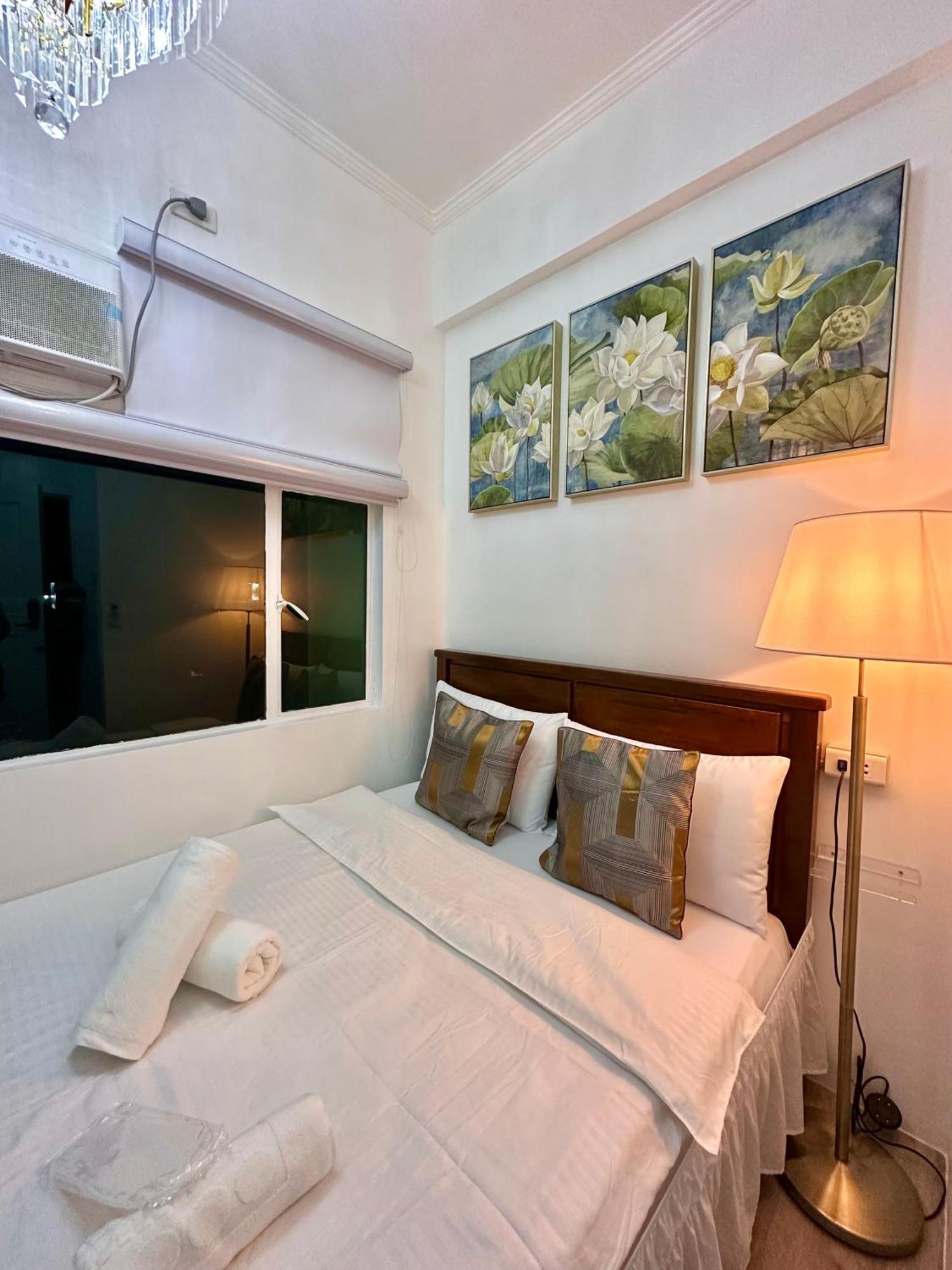 Studio Two Condominium, Alabang - Gold Fiber Wi-Fi -Netflix Ready Muntinlupa City Exterior foto